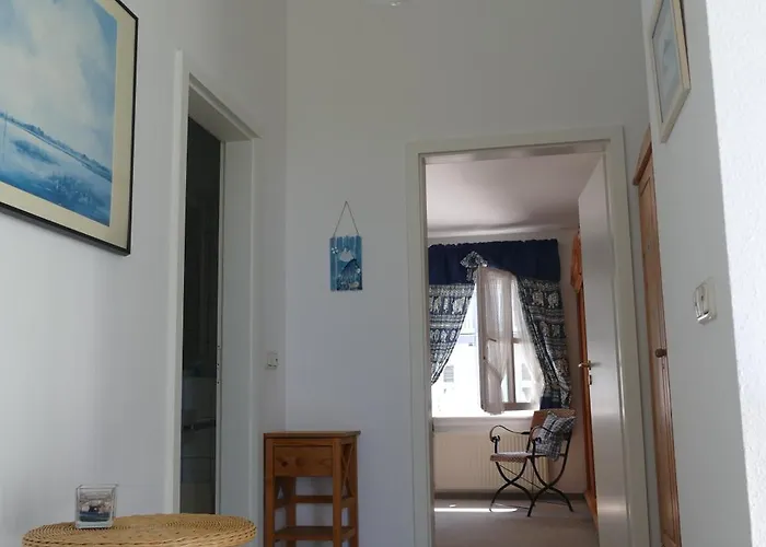 Quisisana No12 * Goehren (Ruegen)